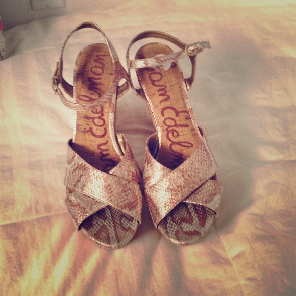 Sam Edelman Shoes - Sam Edelman snake skin wedges