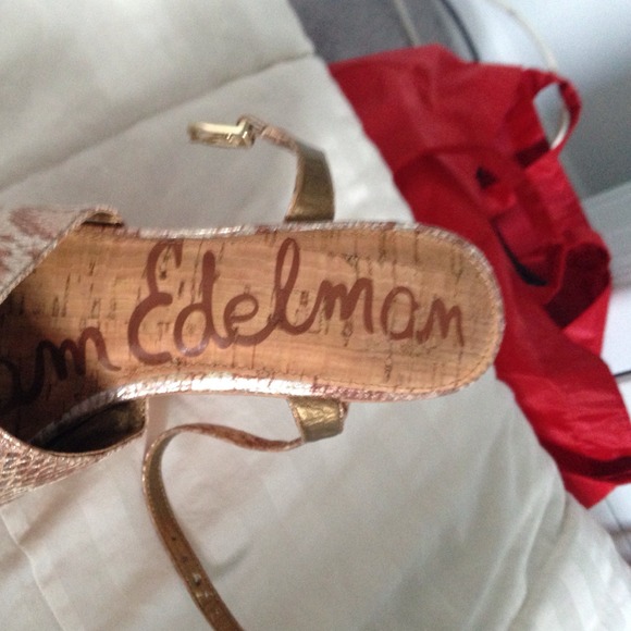Sam Edelman snake skin wedges - Picture 3 of 3