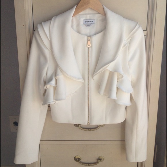 Bebe utterly stunning shoulder jacket.