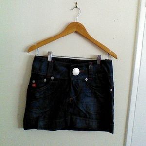 Short denim skirt