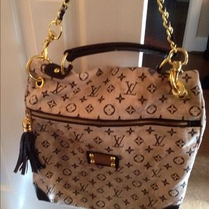 Fake  LV purse