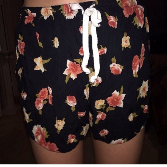 🚫PENDING🚫 - Picture 3 of 3