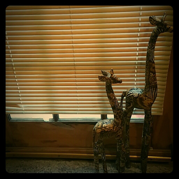 Mama and Baby freestand Giraffe Figures