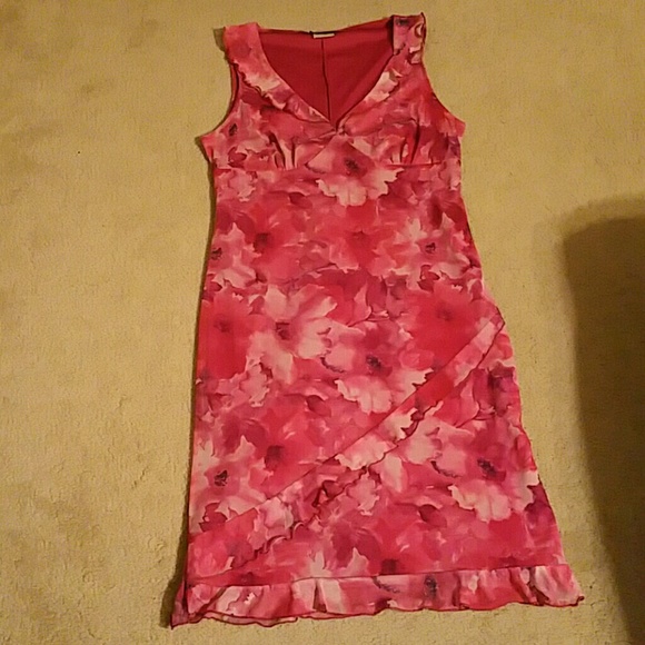 Dress - Picture 3 of 3