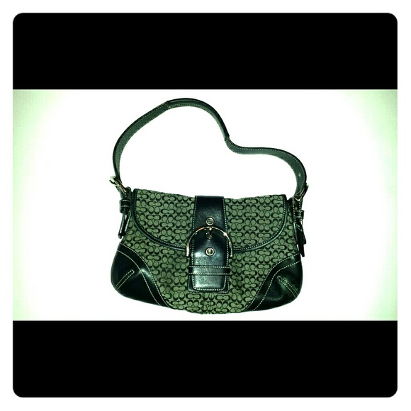 Coach small shoulder purse