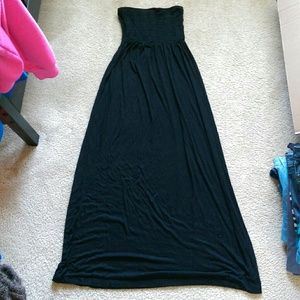 🆕 NWOT Black Strapless Maxi Dress
