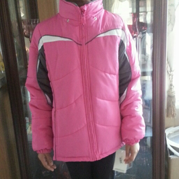 Pink winter coat with scarf and detachable hood