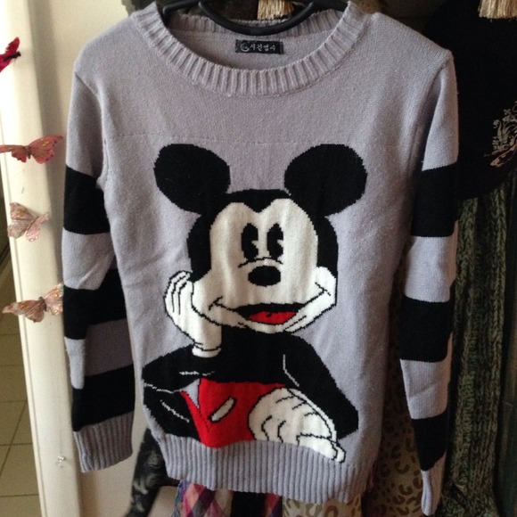 Mickey Mouse sweater (3X$18)