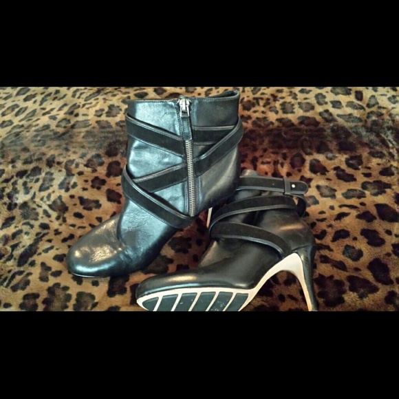 *** Final***Cole Haan Short Black Boots