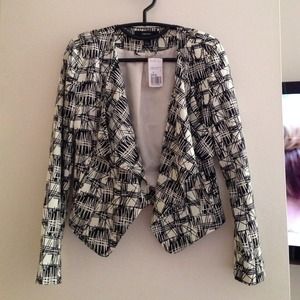 Cropped geometric blazer (3X$25)