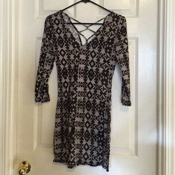 Dress - Picture 1 of 3