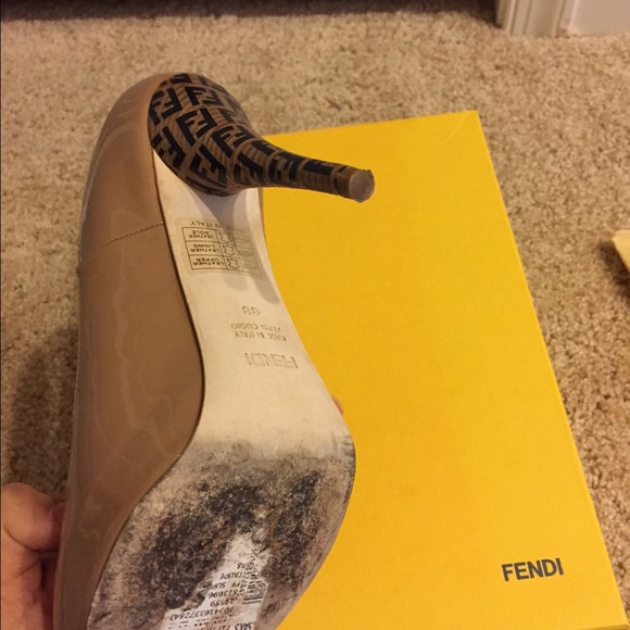 Shoes - Picture 3 of 4