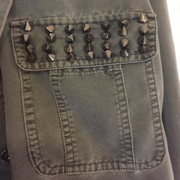 Studded shirt/ throw over - Picture 2 of 3