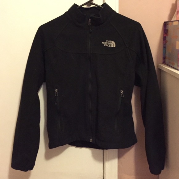 Women's North Face Jacket - RESERVED