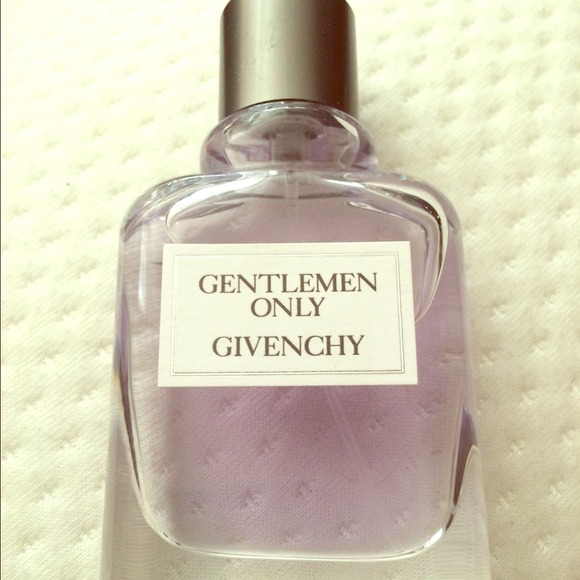 Gentlemen Only cologne