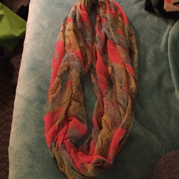 Scarf - Picture 2 of 2