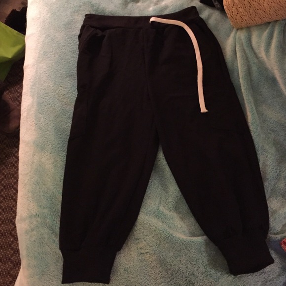 Black Capri joggers