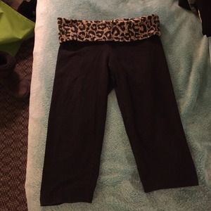 PINK cropped yoga legging