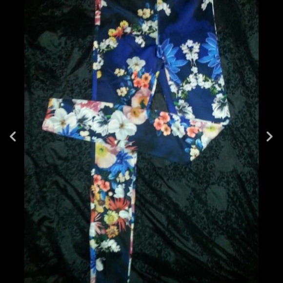 NWT Fabulous Leggings by Express New S - Picture 2 of 4