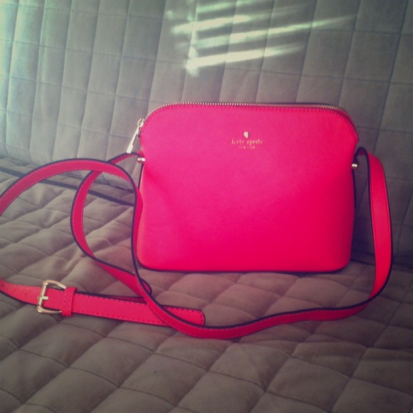 Handbags - SALE!!!! Bright pink crossbody bag
