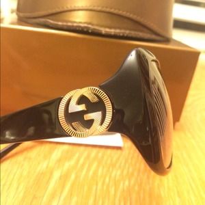 SUPER REDUCED!!! Gucci Classic Blk/Gold Sunglasses
