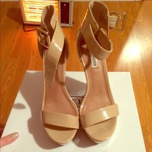 Steve Madden wedges