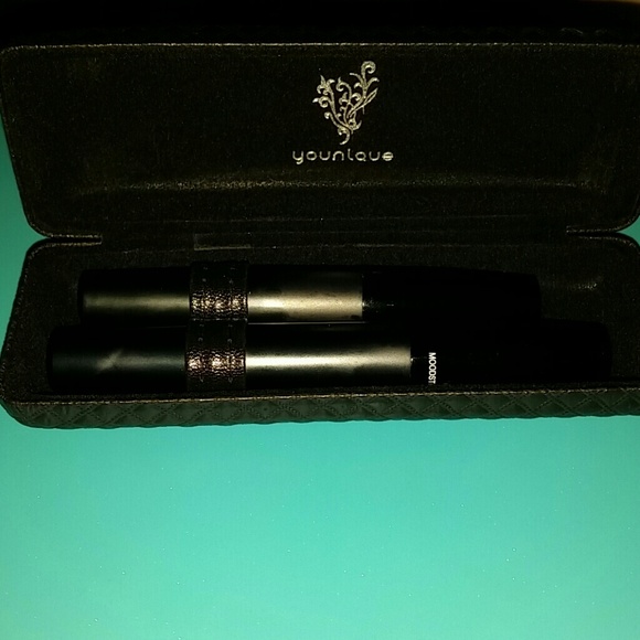 Instantly longer lashes! - Picture 2 of 2