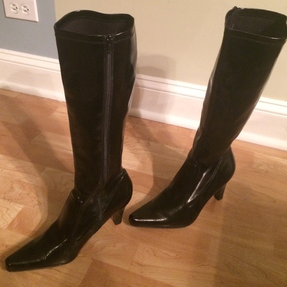 Franco Sarto black leather boots size 8 - Picture 4 of 4