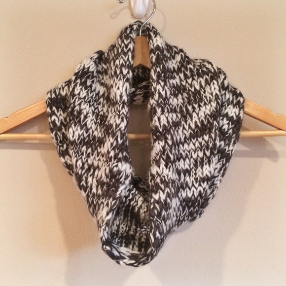 Navy Blue/White Knit Infinity Scarf