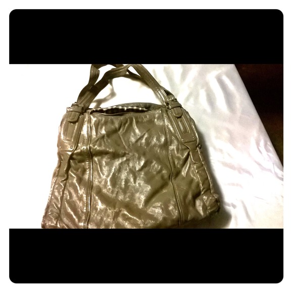 Jessica Simpson bag good cond missing one panel