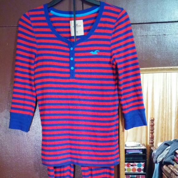 Hollister top