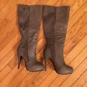 Brand New Brown Boots