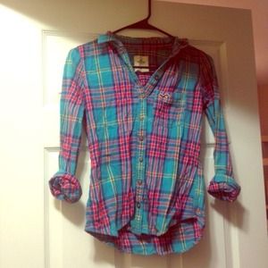 Hollister Plaid
