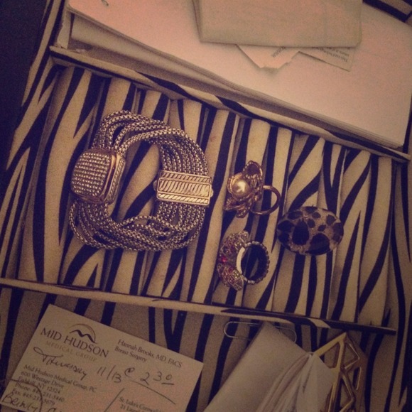 Three forever 21 rings and one bracelet from h&m