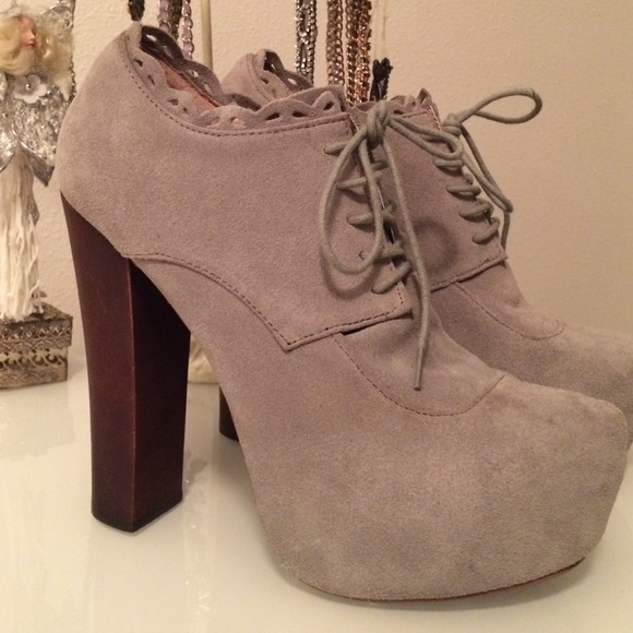 Betsey Johnson Serenn platform Bootie