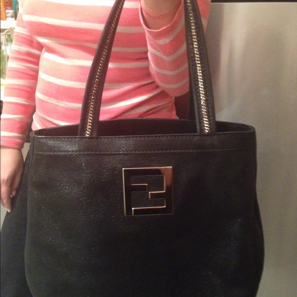 Fendi Bag - Picture 2 of 9