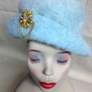 Angora hat with gold vintage pin