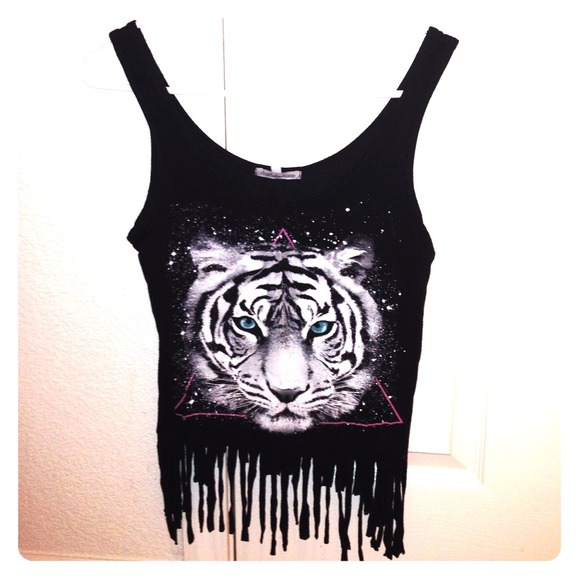 ❌TRADED❌Black galaxy Charlotte Ruse tiger tank top