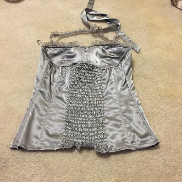 Top - Picture 2 of 3