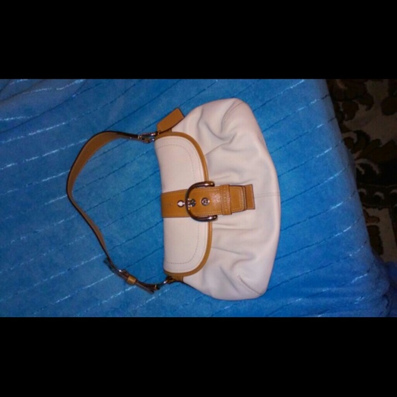 COACH White Leather Handbag