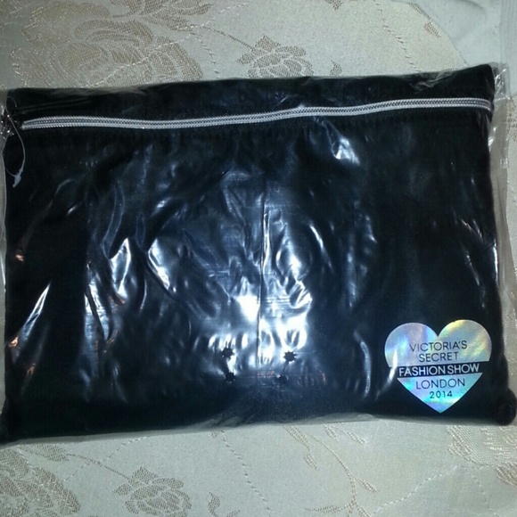 Victoria's Secret Fashion Show exclusive tote bag