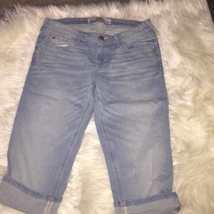 Never before work light wash Hollister Capris