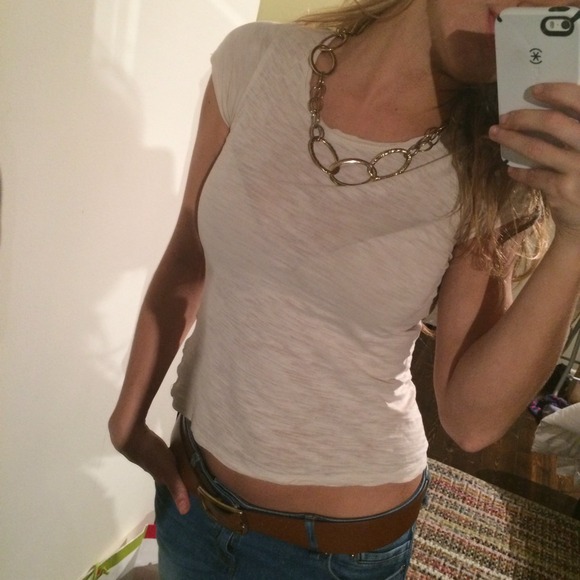 Golden necklace - Picture 2 of 4