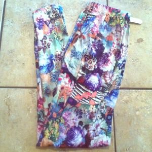 Printed Leggings💚💕