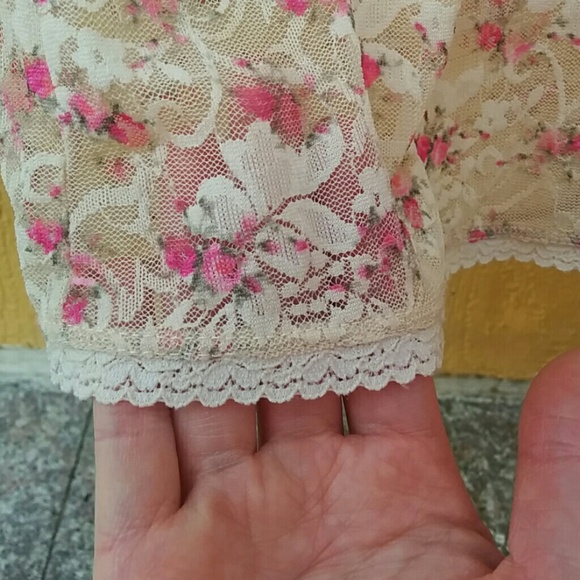 🌈New! Free People: Lace Flower Scoop Neck - Picture 2 of 4