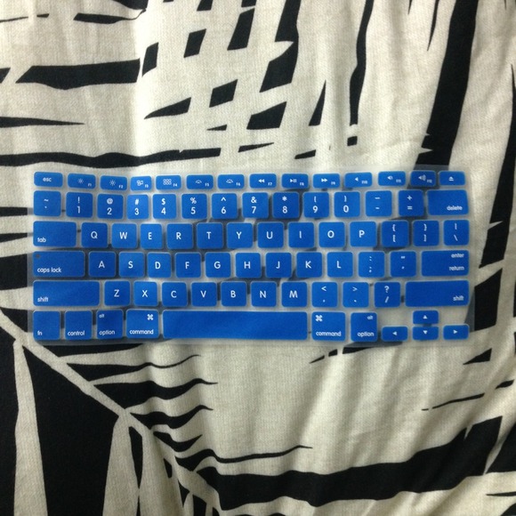 Macbook keyboard - Picture 1 of 2