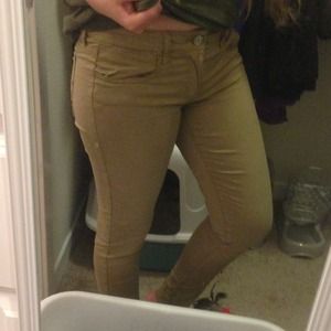 American eagle Khaki pants