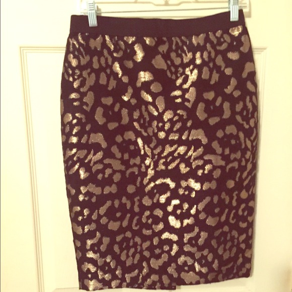 Ann Taylor Dresses & Skirts - *SOLD IN BUNDLE* Ann Taylor Leopard Pencil skirt