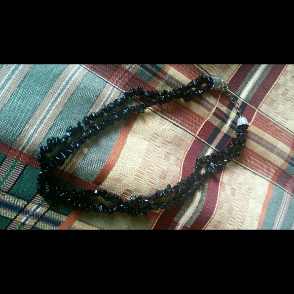 = Layered Two Strand Black Shell Necklace - Picture 2 of 3