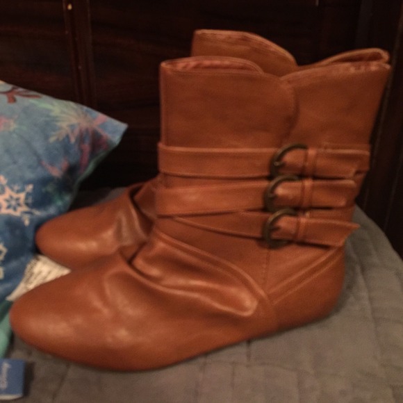 Caramel brown boots